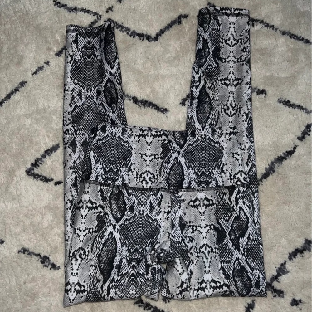 Balance collection snakeprint leggings Small